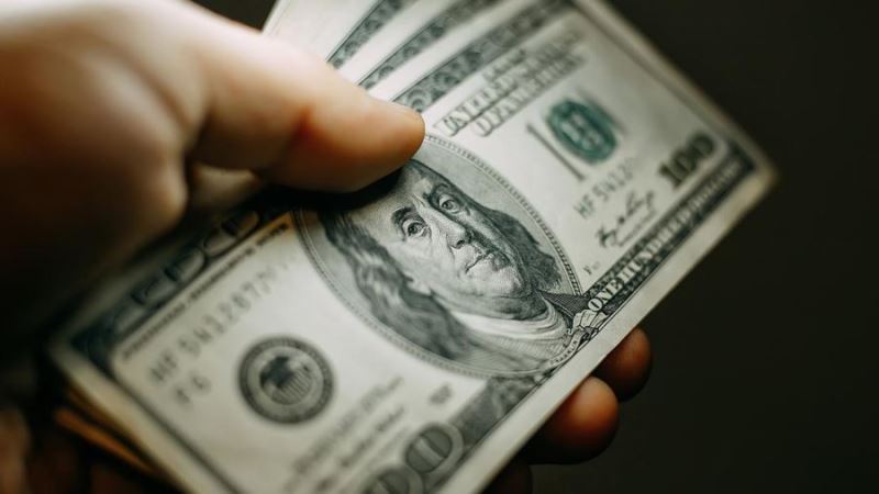 Dolar gece yarısı 11 TL