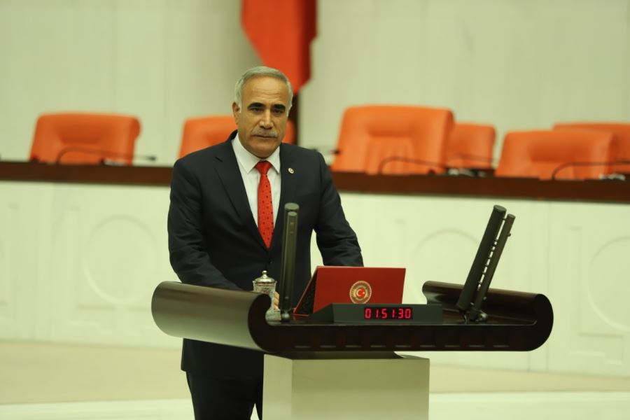 AYDINLIK; TOPLU İŞ SÖZLEŞMESİ 8 AYDIR NEDEN YAPILMIYOR?