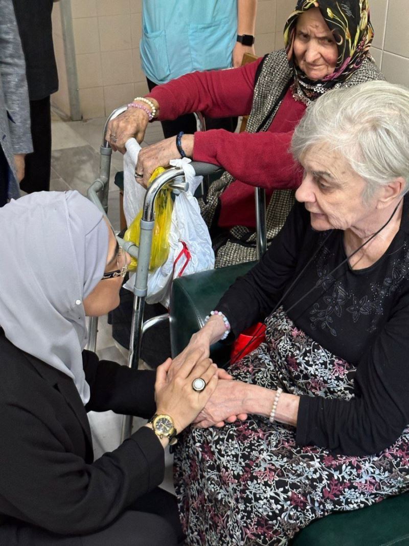 Yazmacı, “Çınarlarla” bir araya geldi