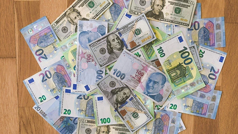 Dolar ne kadar, yükseliyor mu? Euro kaç TL oldu?