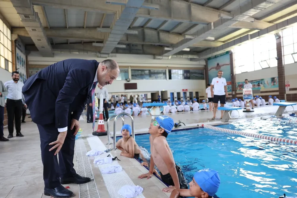 Büyükşehir Belediyesi, 2025 Yaz Spor Okulları Sezonunu Coşkuyla Açtı
