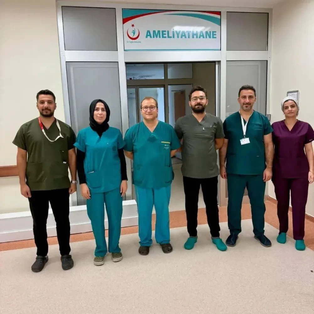 Hilvan Devlet Hastanesi’nde İlk Ortopedi Ameliyatı Başarıyla Gerçekleştirildi