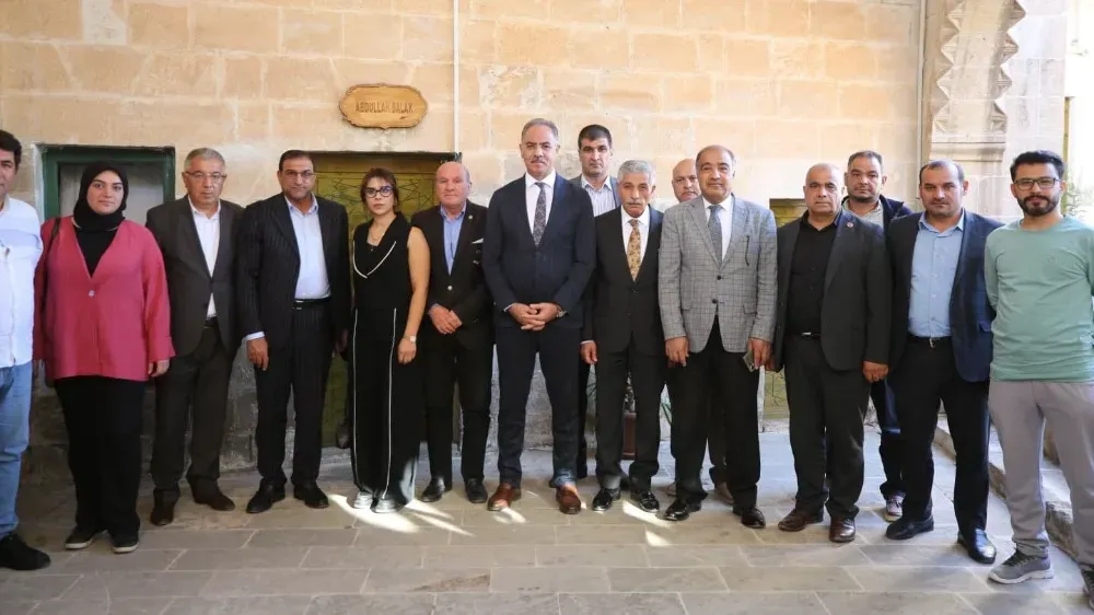 Eyyübiye’deki Temizlik Seferberliğine İşletmeler Dâhil Oluyor