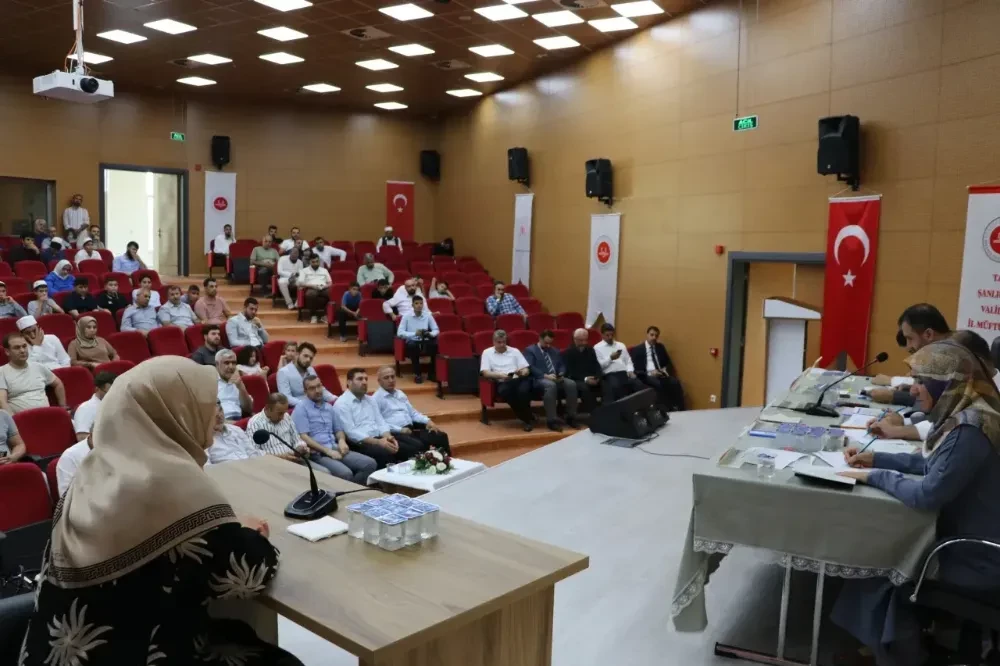 Şanlıurfa’da Ayet ve Hadis Ezberleme Bölge Yarışması Düzenlendi