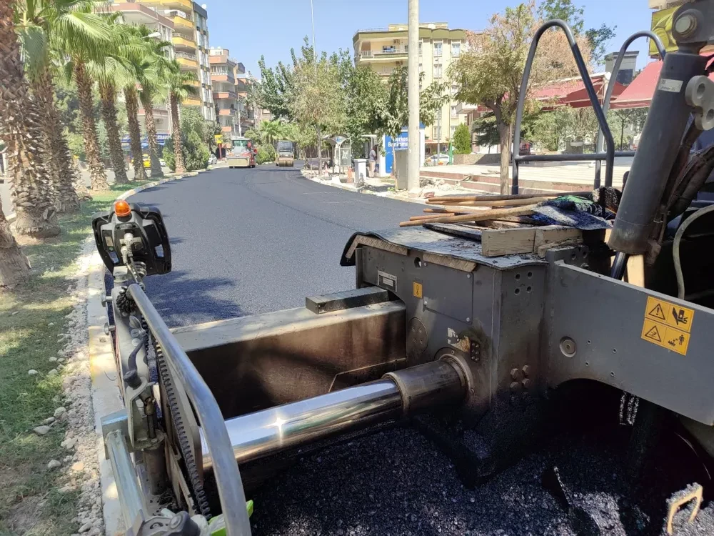 Karaköprü’de Asfalt Yatırımları Hızla Devam Ediyor